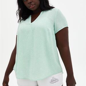 Torrid Green Dot Georgette Hi-Lo Blouse size 5